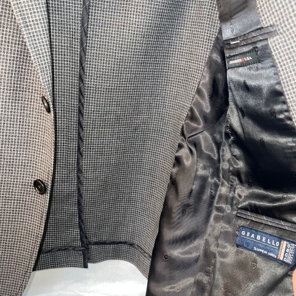 John Varvatos Star - Canadian Made Grey Blazer - 40S - 100% Wool - 80% OFF SALE! - Picture 3 of 7